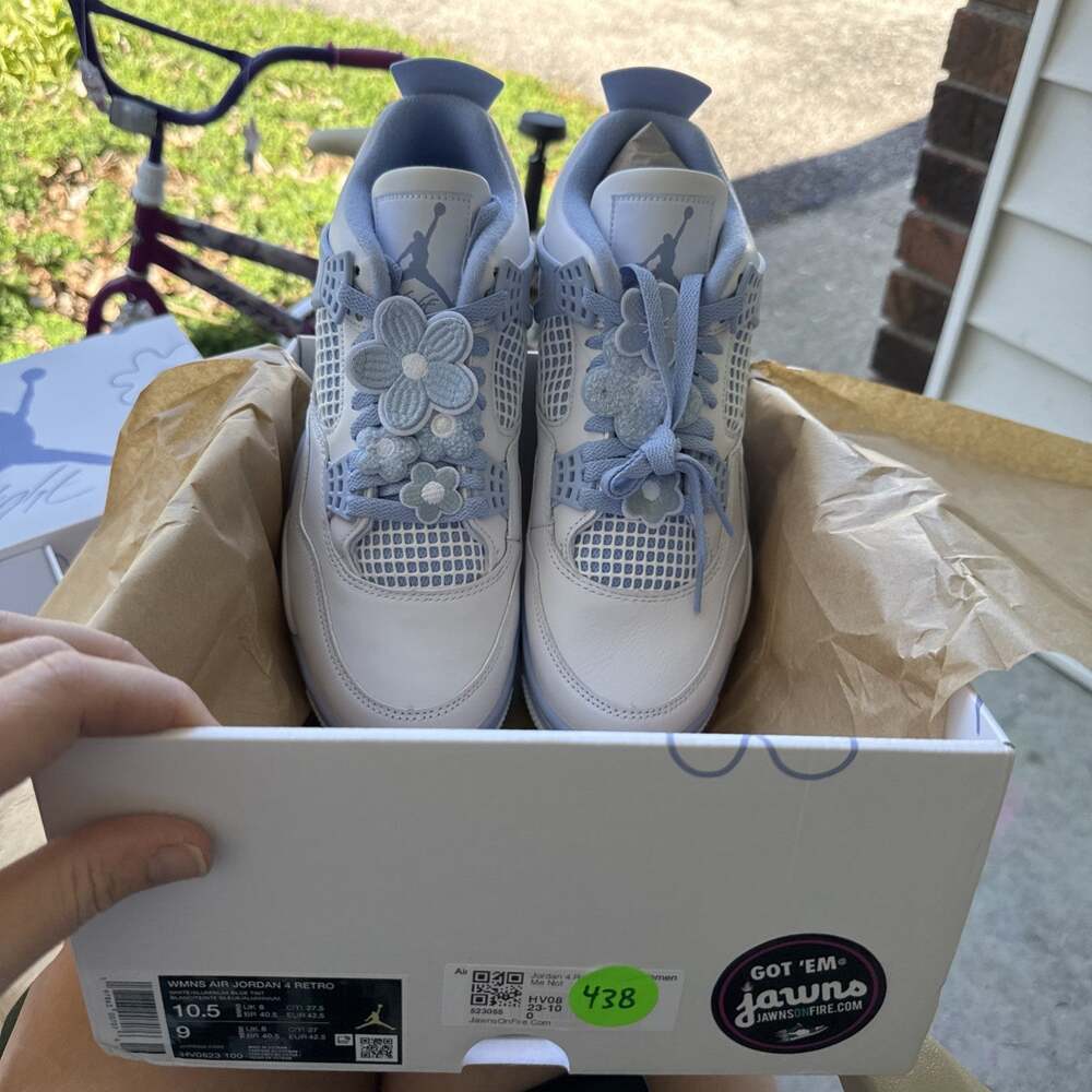 Size 10.5 - Air Jordan 4 Retro Forget Me Not W